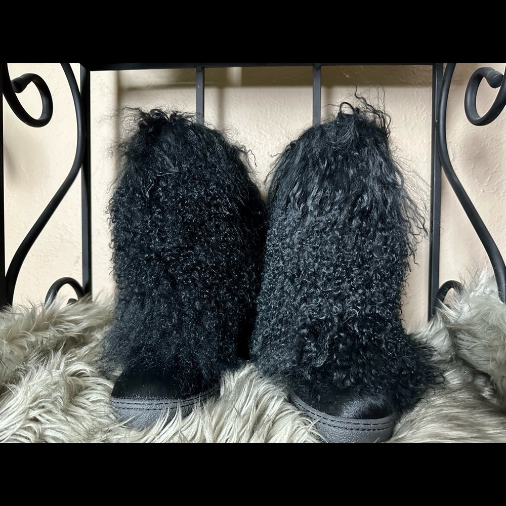 BEARPAW Boetis Natural Fur Women’s Boots